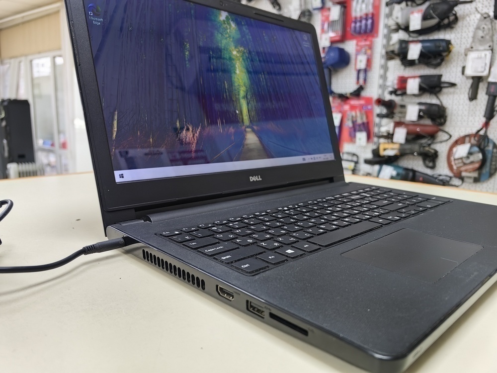 Ноутбук DELL; Celeron N3060, HD Graphics, 4 Гб, 500 Гб