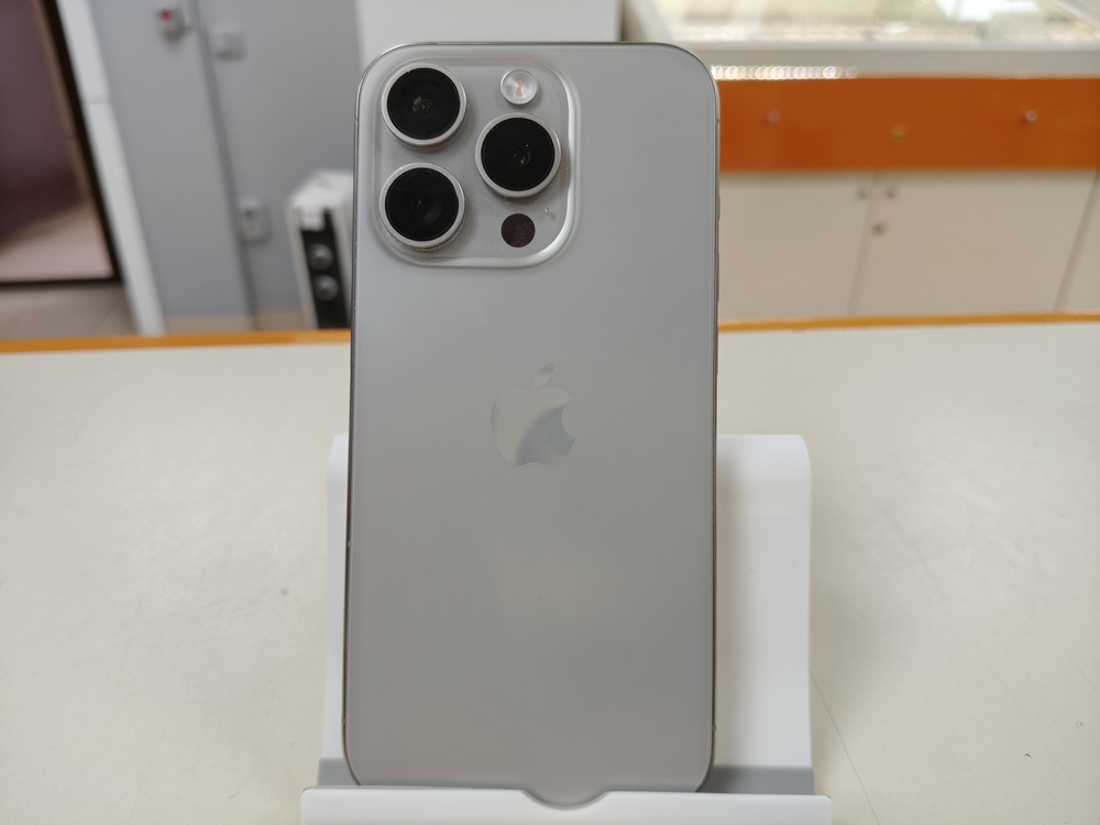 Смартфон Apple Iphone 15 Pro 256Gb