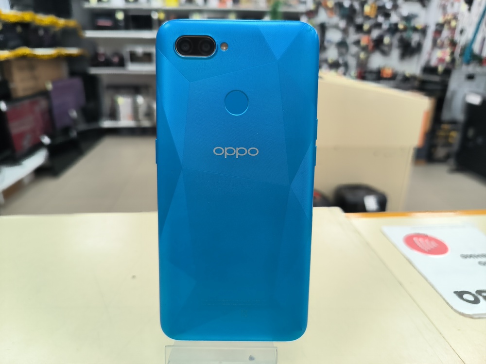 Смартфон Oppo A12