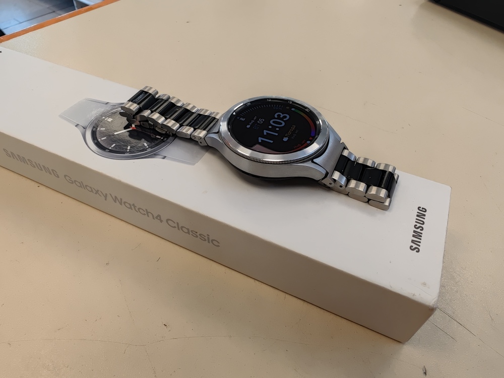 Смарт-часы Samsung Galaxy Watch 4 46mm