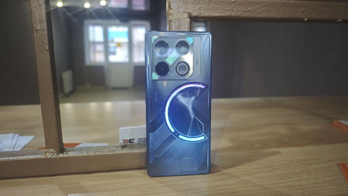 Смартфон Infinix GT 20 PRO