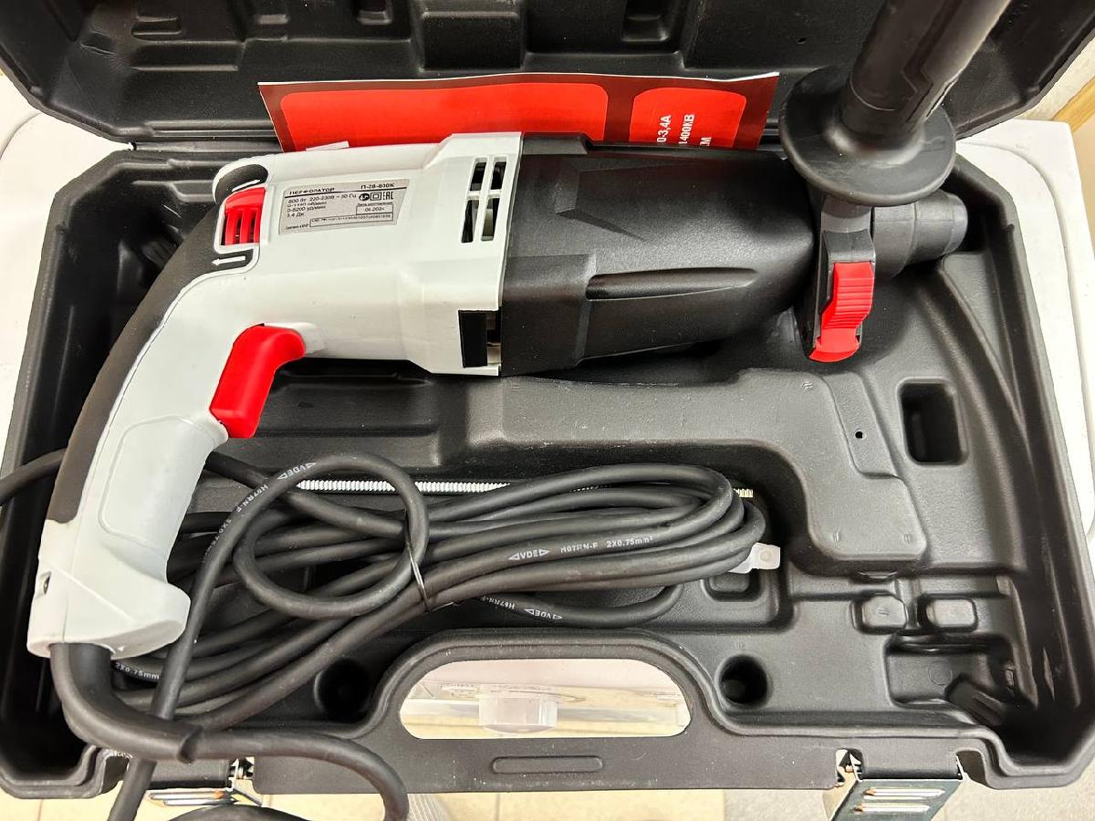 Перфоратор Ресанта П-28-800К