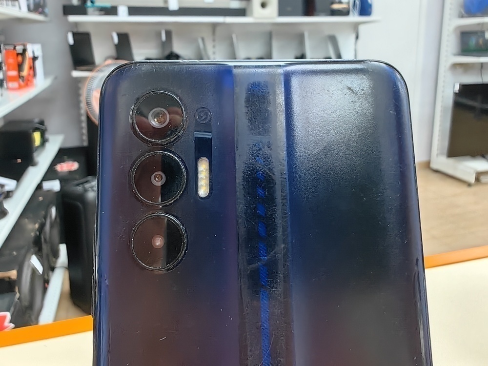 Смартфон Tecno Pova 3 6/128