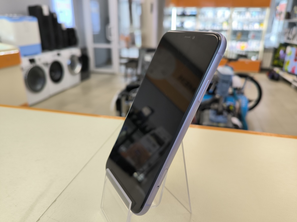 Смартфон Apple iPhone 11 64Gb