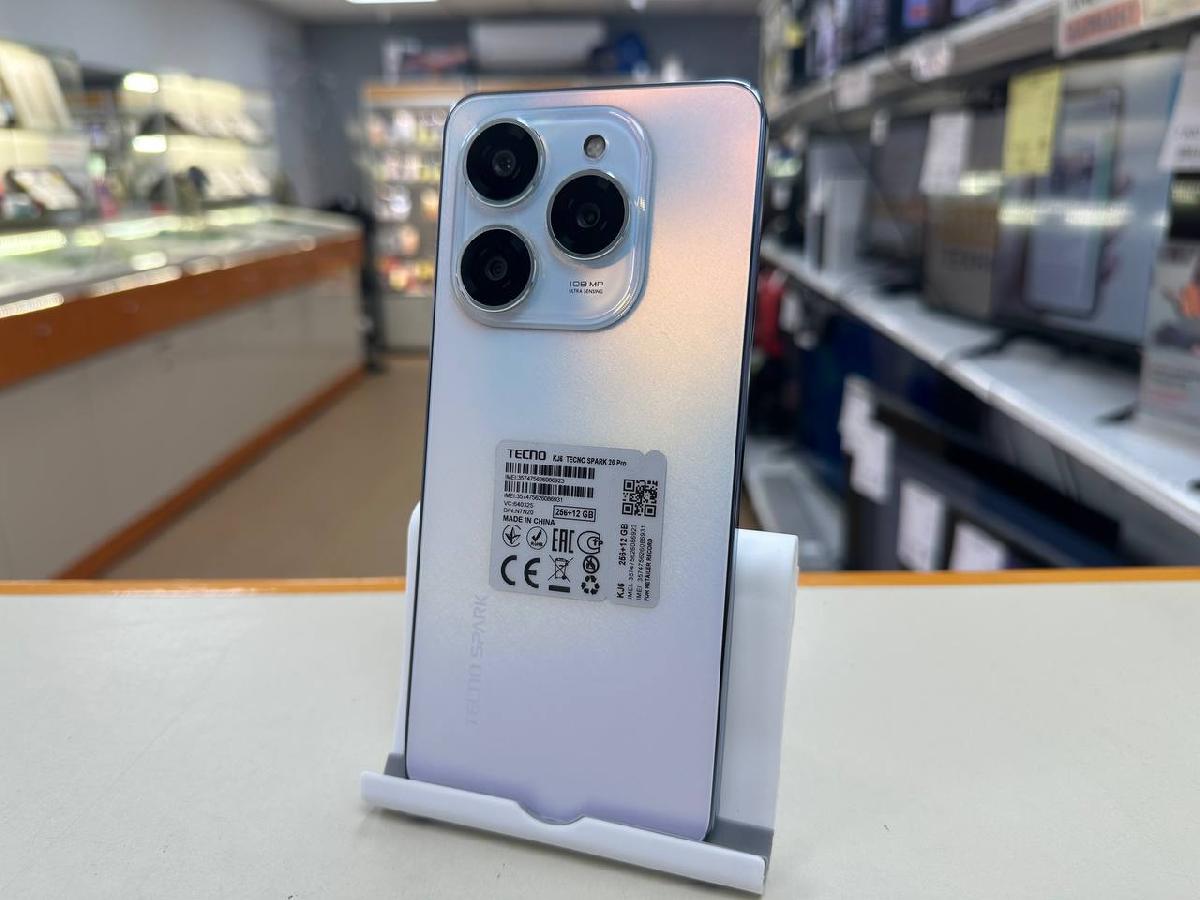 Смартфон Tecno Spark 20 Pro 12/256