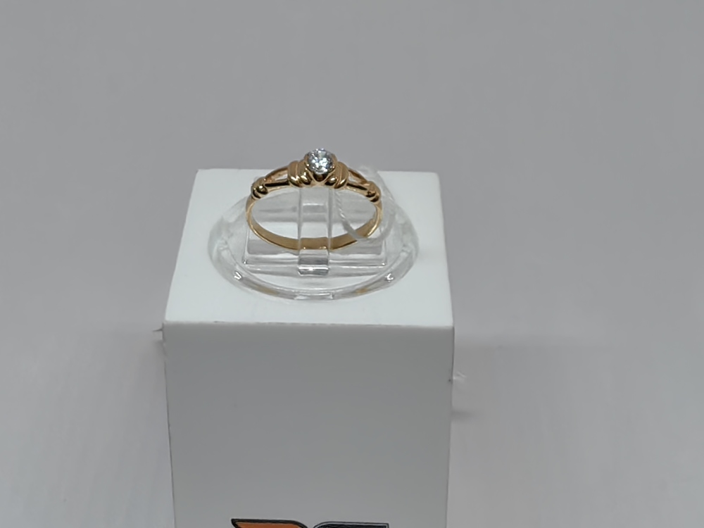 КОЛКМ585 КОЛЬЦО С КАМНЕМ (Au 585)