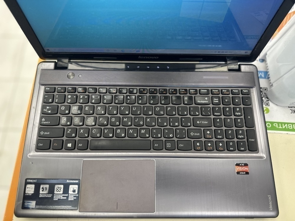 Ноутбук Lenovo; A10-4600M, Radeon HD 7660G, 4 Гб, Нет, 320 Гб