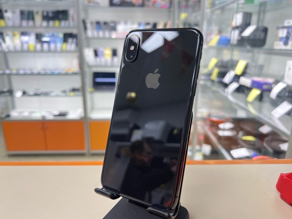 Смартфон Apple iPhone X 64Gb
