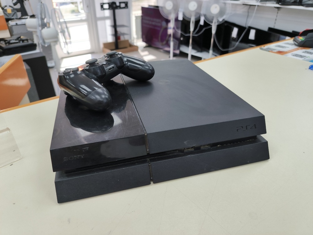 Игровая приставка PlayStation 4 FAT 1Tb