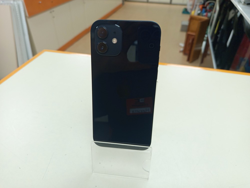 Смартфон Apple iPhone 12 64Gb