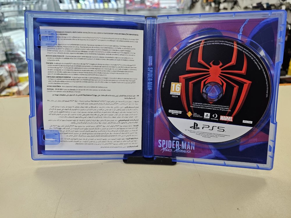 Игра Playstation 4 Spider-Man MILES MORALES
