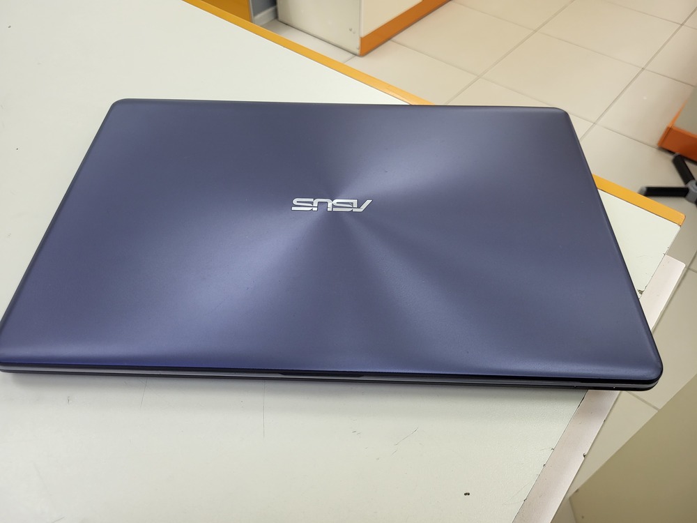 Ноутбук ASUS; Core i3-8130U, GeForce MX130, 6 Гб, Нет, 1 Tb