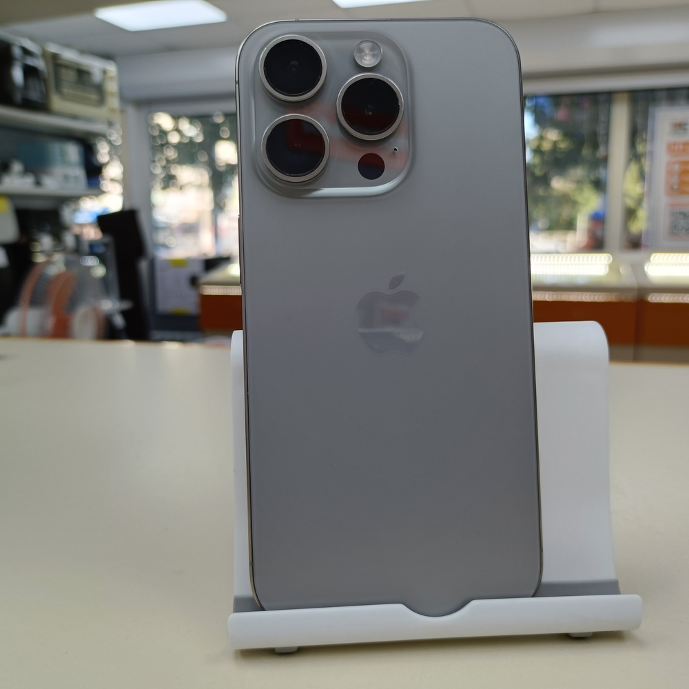 Смартфон Apple Iphone 15 Pro 128Gb