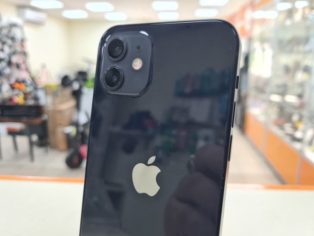 Смартфон Apple iPhone 12 128Gb