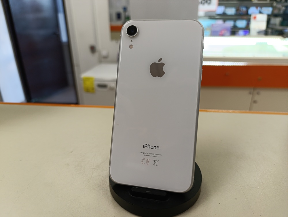 Смартфон Apple iPhone Xr 64Gb