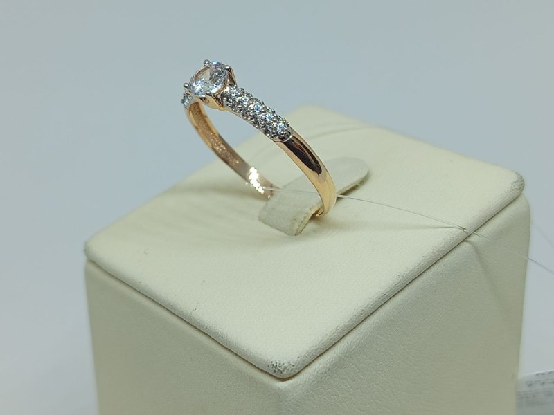 КОЛЬЦО С КАМНЯМИ (Au 585)