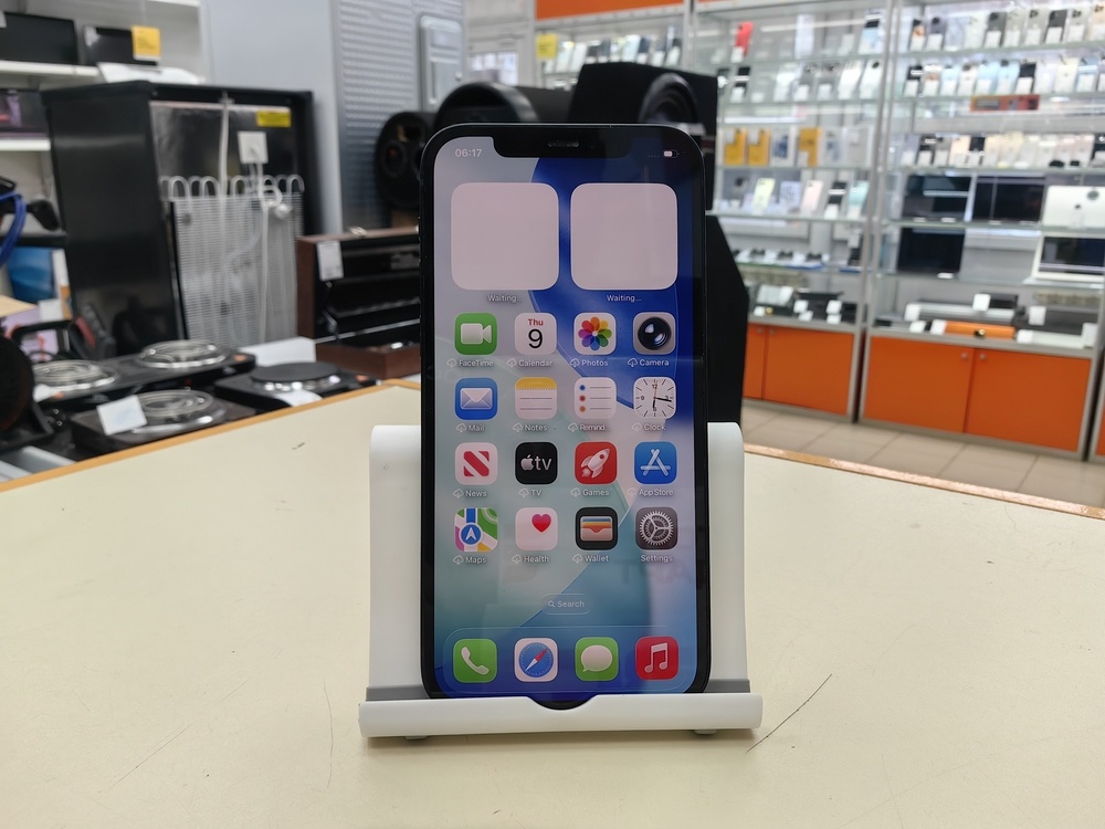 Смартфон Apple iPhone 12 64Gb