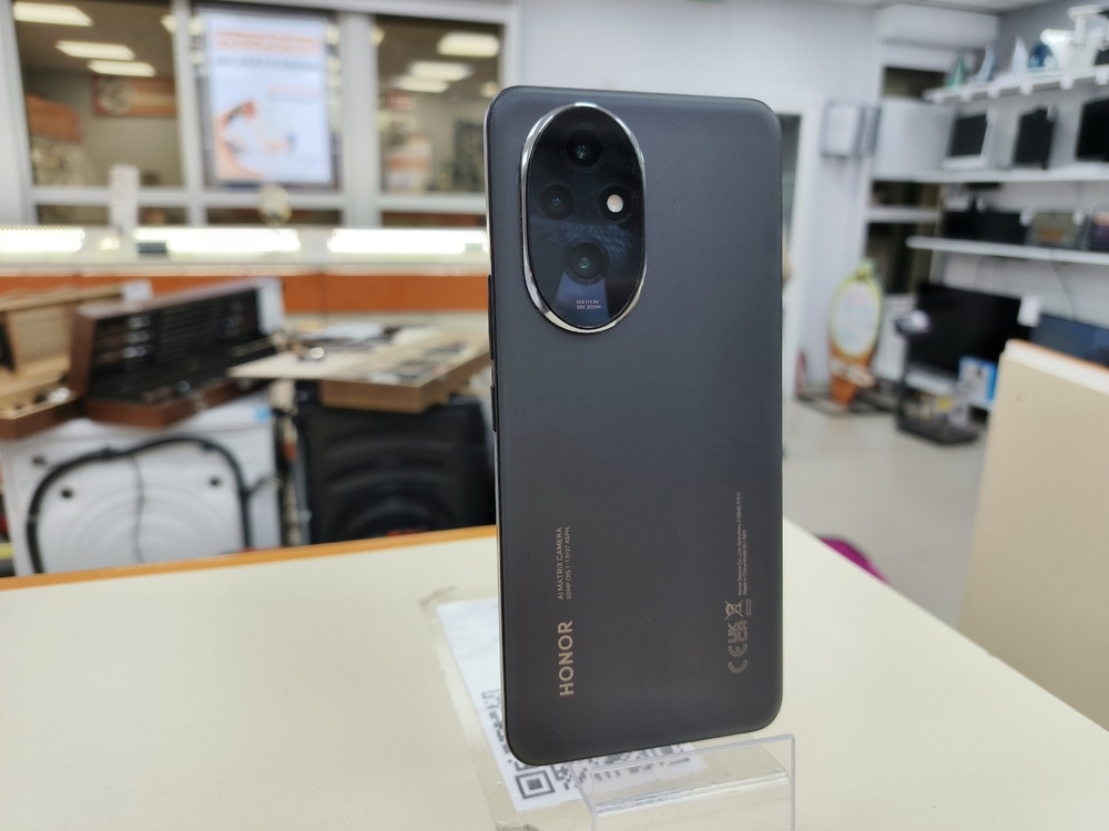 Смартфон Honor 200 8/256