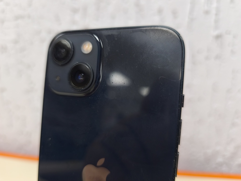 Смартфон Apple iPhone 13 128Gb