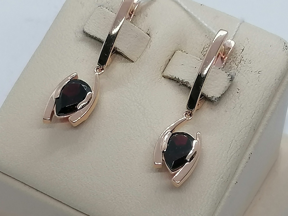 СЕРЬГИ ГРАНАТ (Au 585)