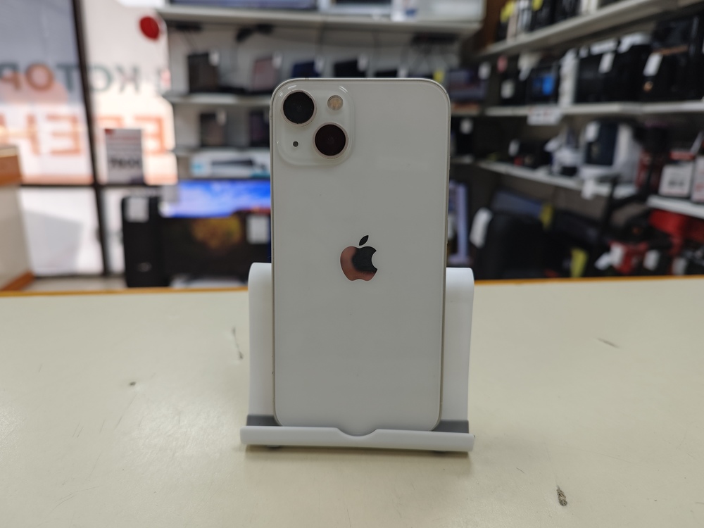 Смартфон Apple iPhone 13 128Gb