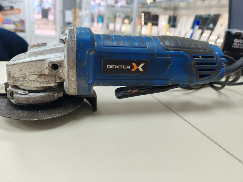 Угловая шлифмашина Dexter 115/125M