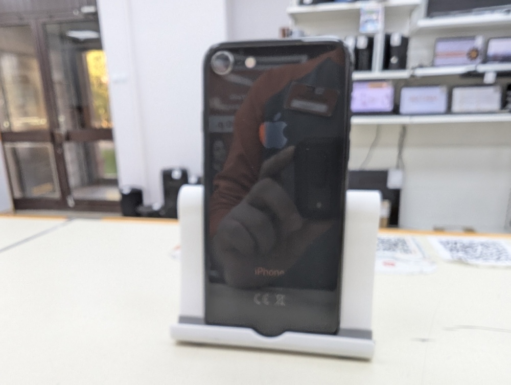 Смартфон Apple iPhone 8 64Gb