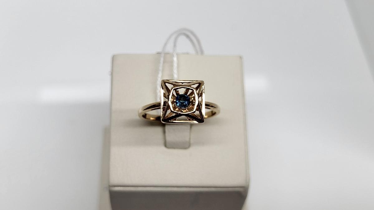 КОЛКМ585 КОЛЬЦО С КАМНЕМ (Au 585)