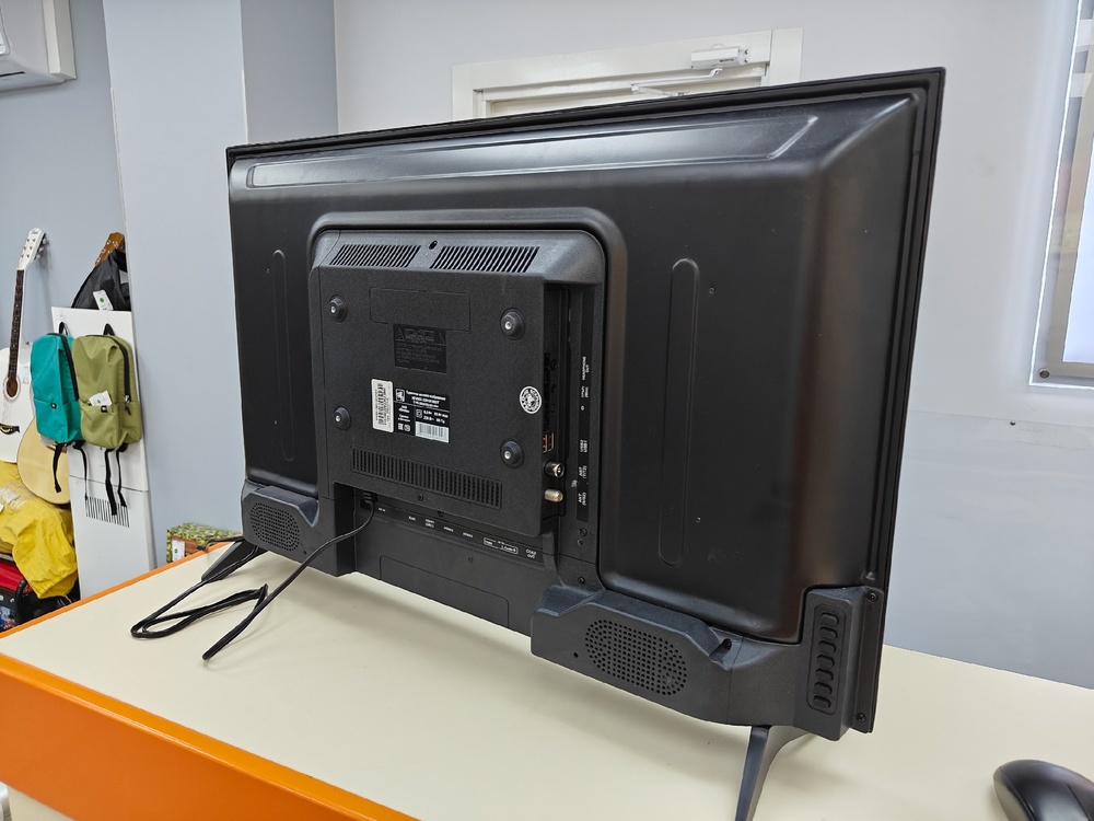 LED Телевизор HI VHIX-32H181MSY
