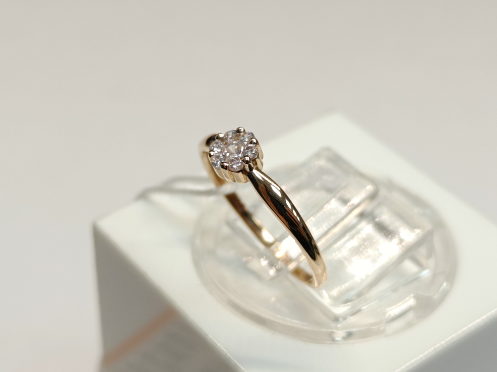 КОЛЬЦО С КАМНЯМИ (Au 585)