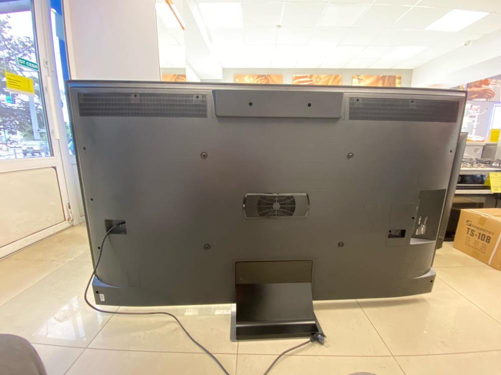 LED Телевизор Hisense 75U8HQ