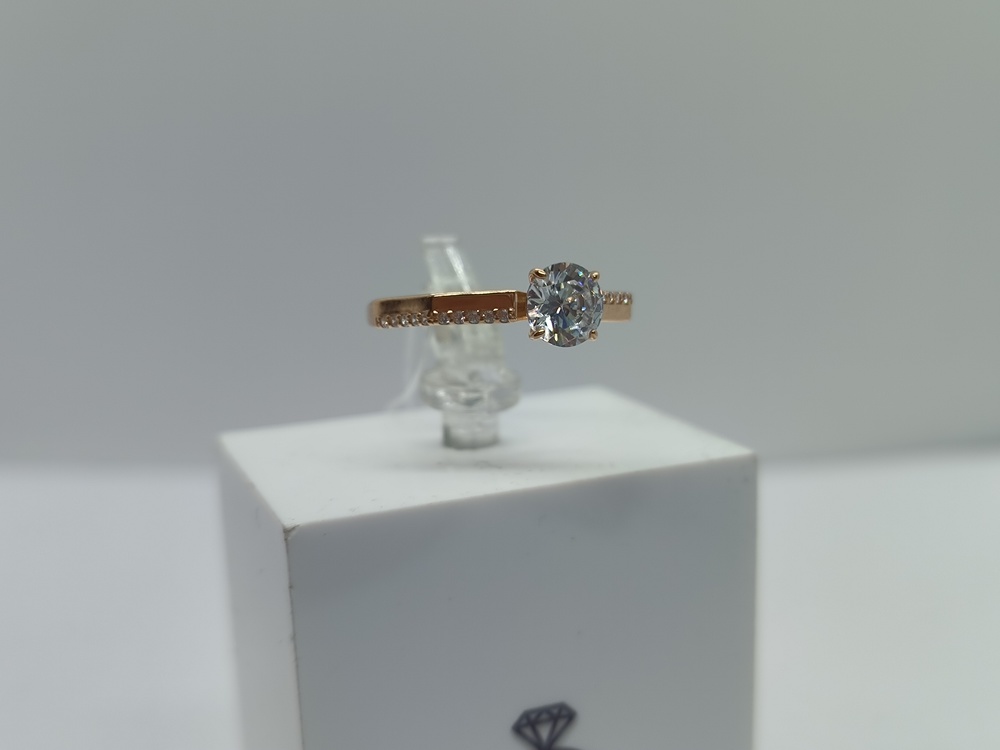 КОЛЬЦО С КАМНЯМИ (Au 585)