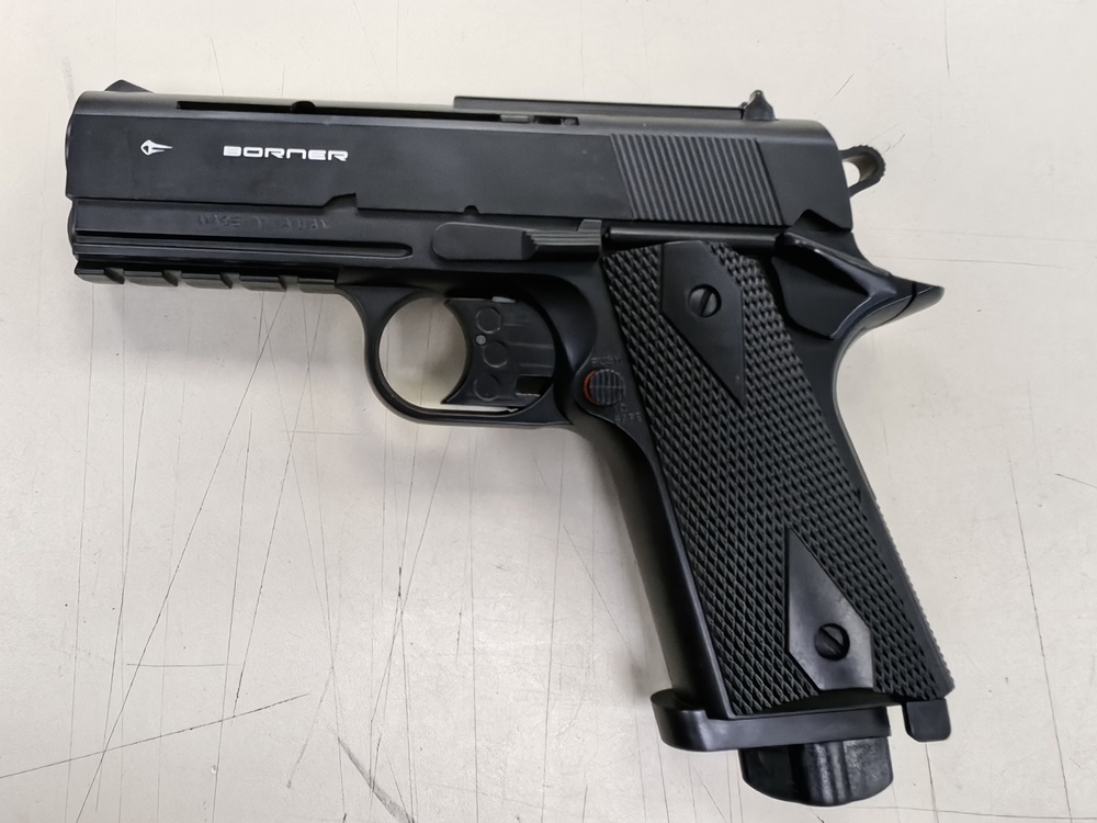 Пневматика Пистолет Borner WC401