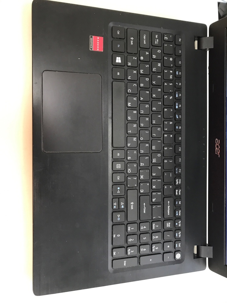 Ноутбук Acer; A9-9420, Radeon R5 M435, 8 Гб, 120 Гб, Нет