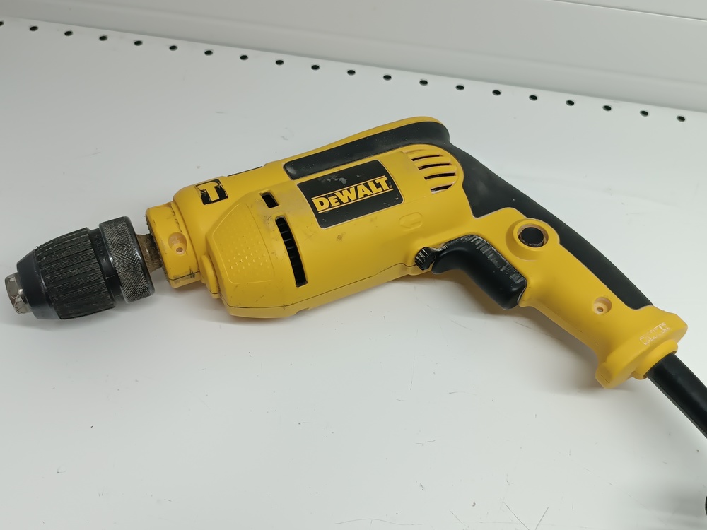 Дрель-безударная Dewalt DWD024S