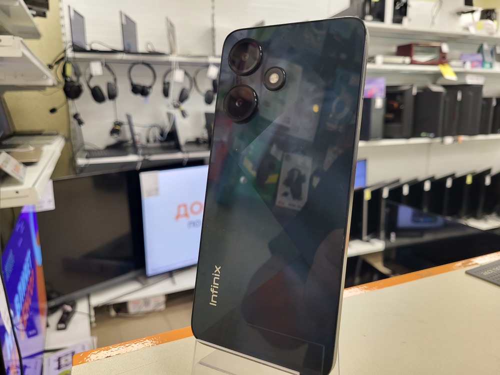 Смартфон Infinix HOT 30i 8/128