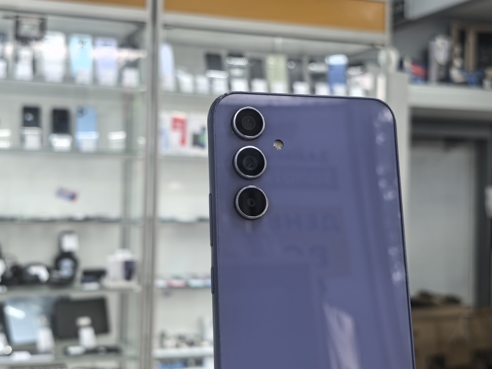 Смартфон Samsung Galaxy A54 8/256