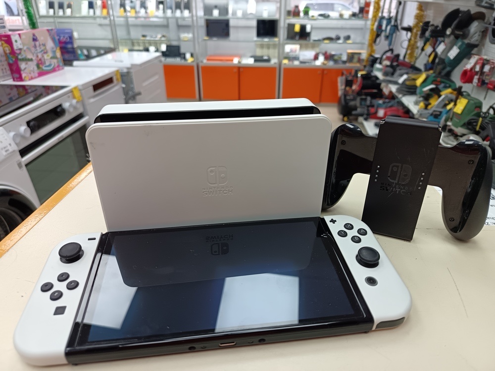 Игровая приставка Nintendo Switch Oled