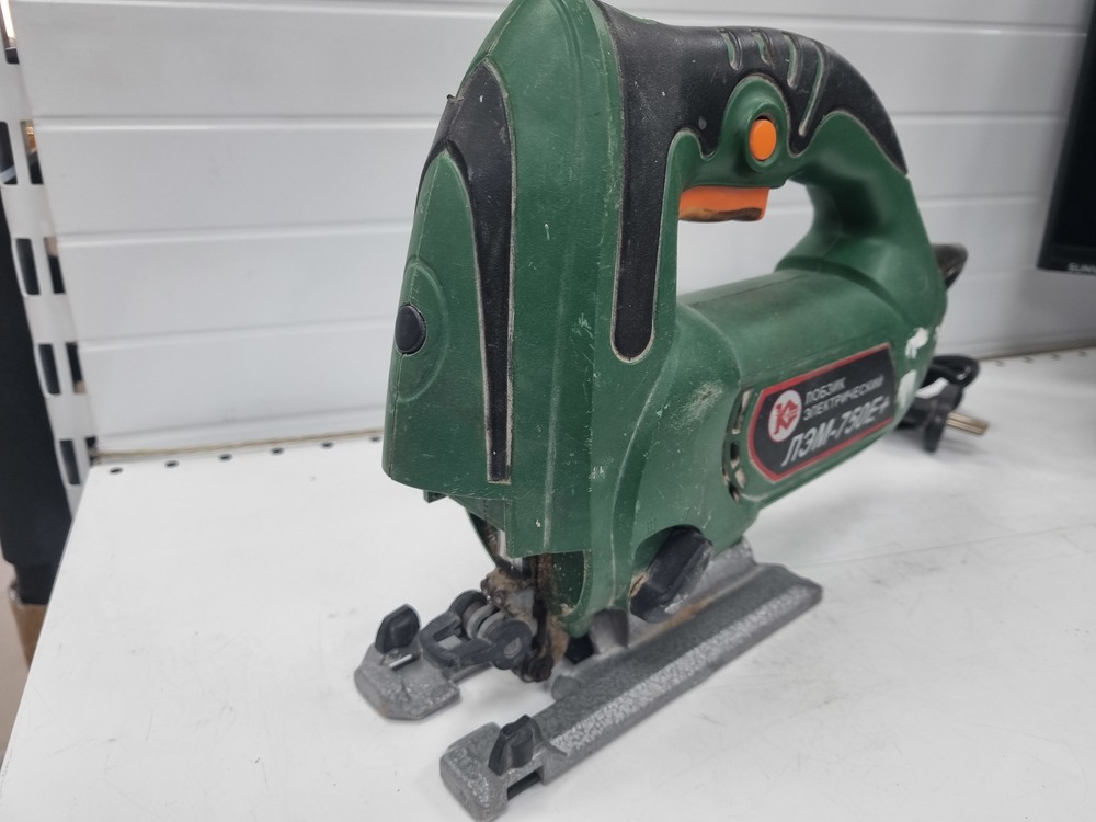 Лобзик Калибр ЛЭМ-710Е