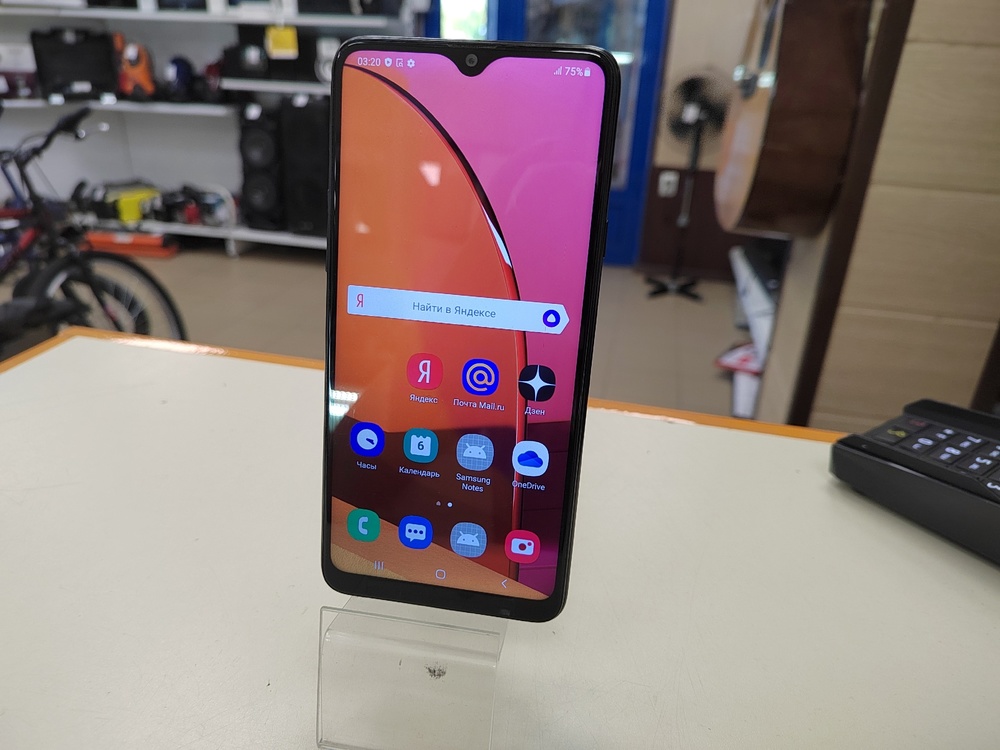 Смартфон Samsung Galaxy A20S 3/32