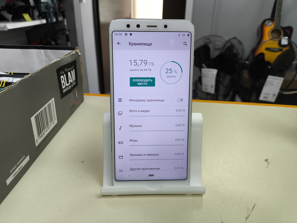 Смартфон Xiaomi Mi A2 4/64