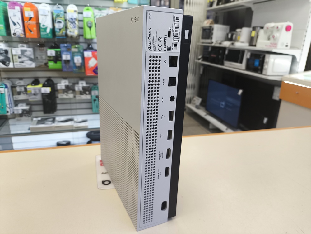 Игровая приставка Xbox One S 1TB