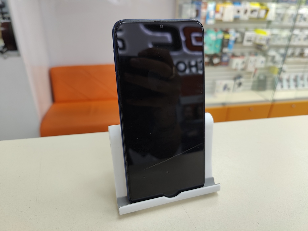 Смартфон Samsung Galaxy A10 2/32