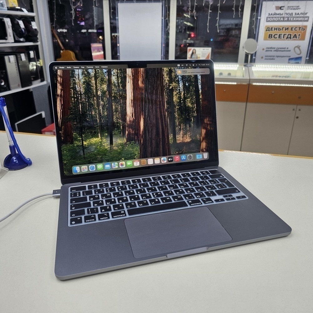 Ноутбук Apple MacBookAir 13 дюймов M2 A2681 (2022)