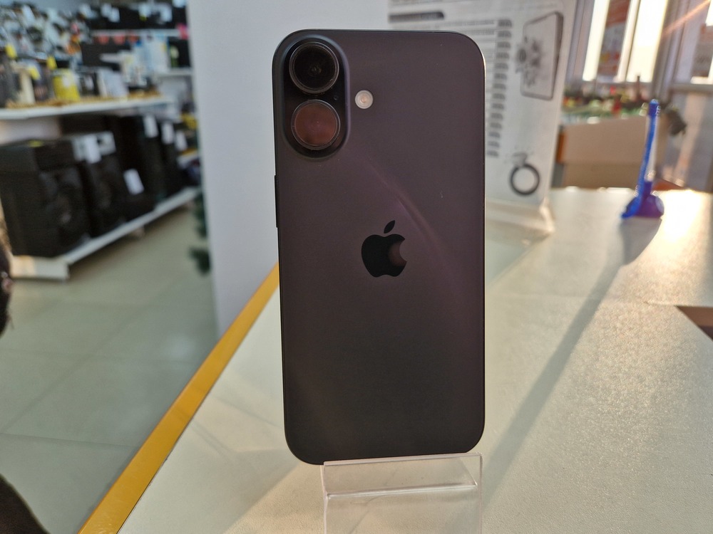 Смартфон Apple Iphone 16 128Gb