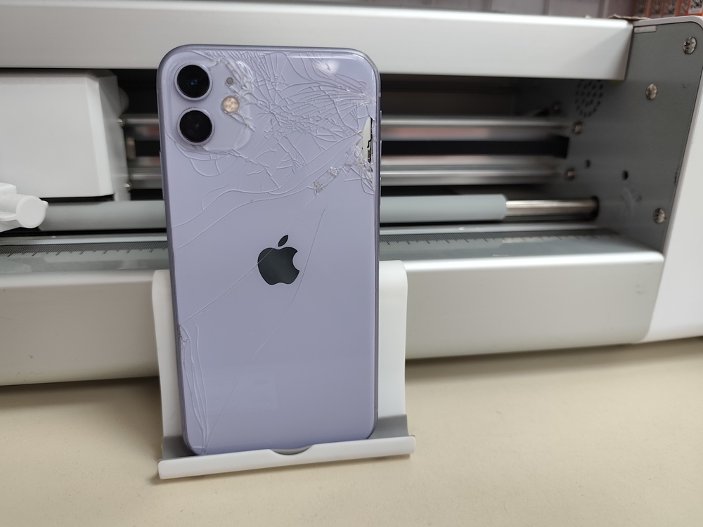 Смартфон Apple iPhone 11 64Gb
