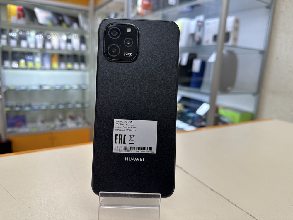 Смартфон Huawei Nova Y61 4/128