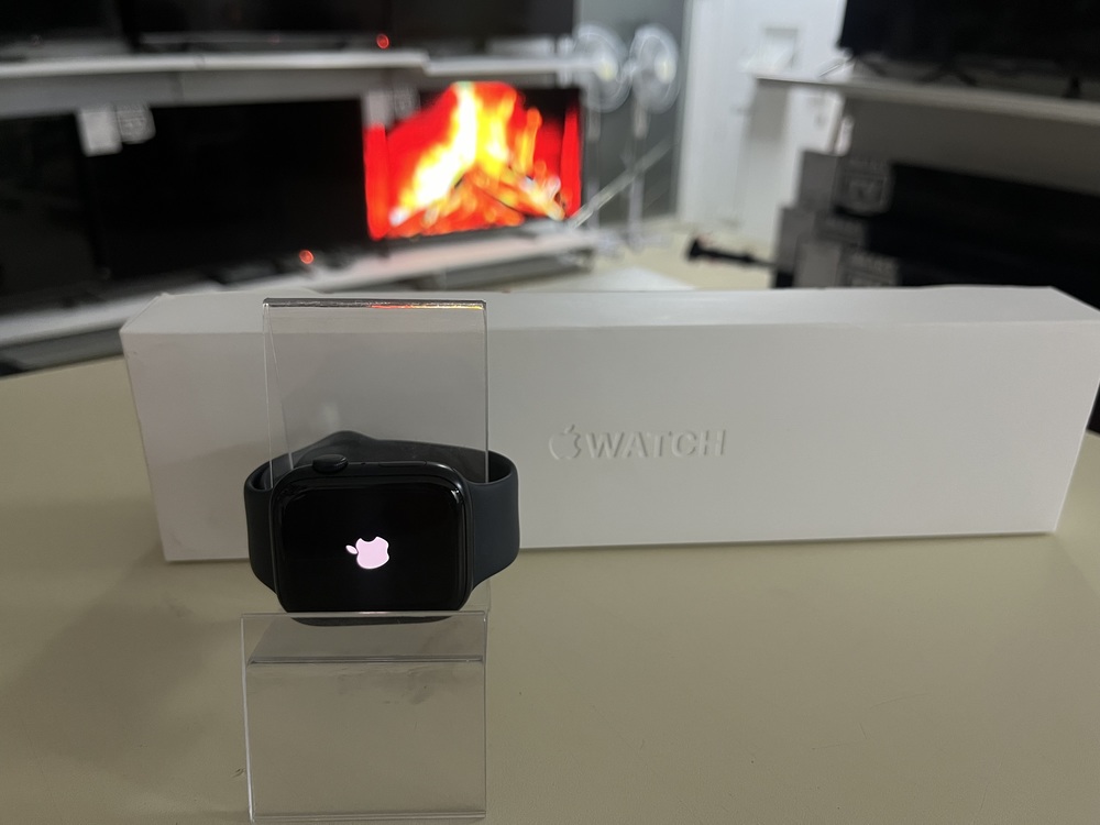 Смарт-часы Apple Watch Series 8 45mm