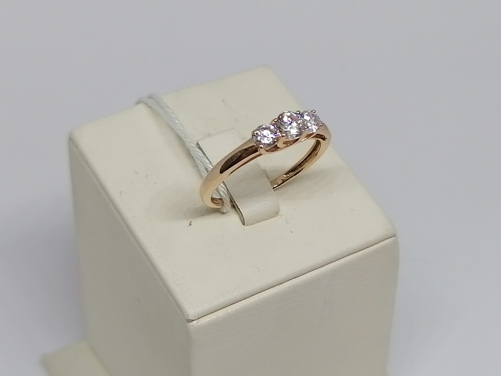 КОЛЬЦО С КАМНЯМИ (Au 585)