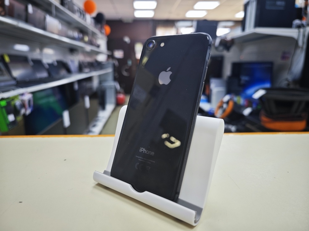 Смартфон Apple iPhone 8 64Gb